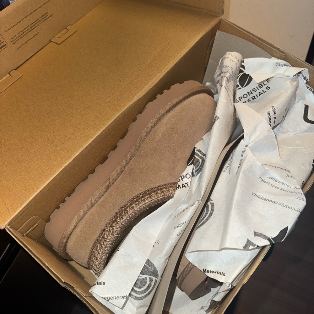 UGG Classic Mini Boots - Chestnut